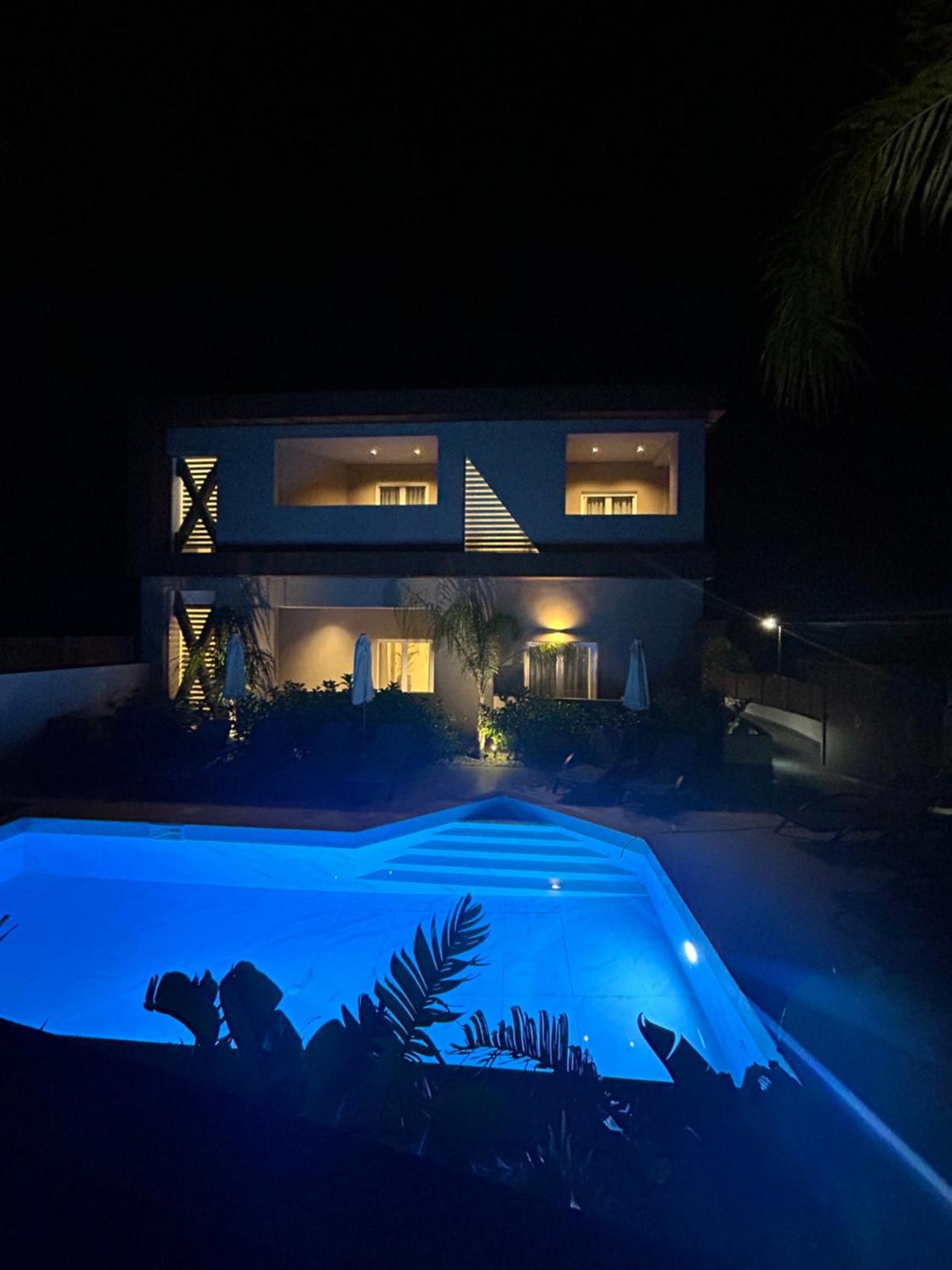 X Luxury Suites Argostolion Exterior foto